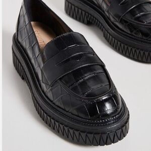 SCHUTZ viola-croco-penny-loafers platform trendy shoes 7.5